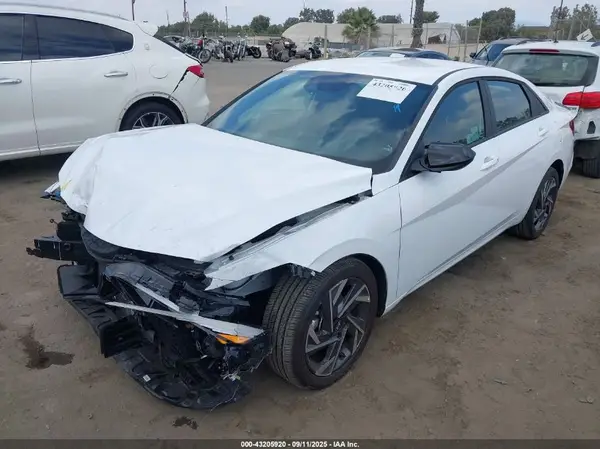 KMHLM4DG9SU868568 2025 HYUNDAI ELANTRA - Image 2
