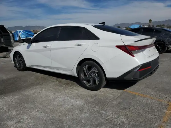 KMHLM4DG9SU871552 2025 HYUNDAI ELANTRA - Image 2