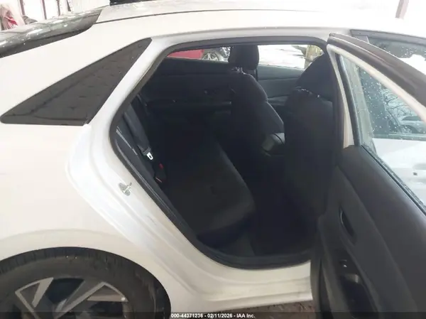 KMHLM4DG9SU871938 2025 HYUNDAI ELANTRA - Image 8