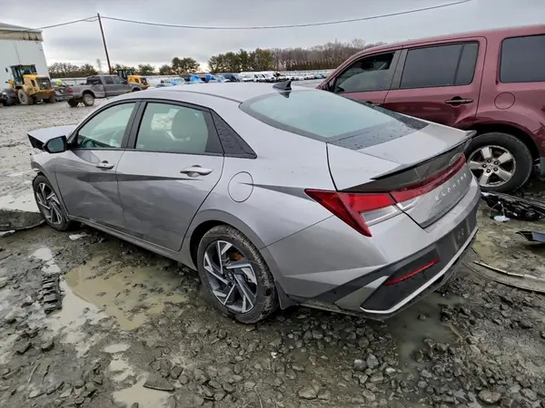 KMHLM4DG9SU874869 2025 HYUNDAI ELANTRA - Image 2