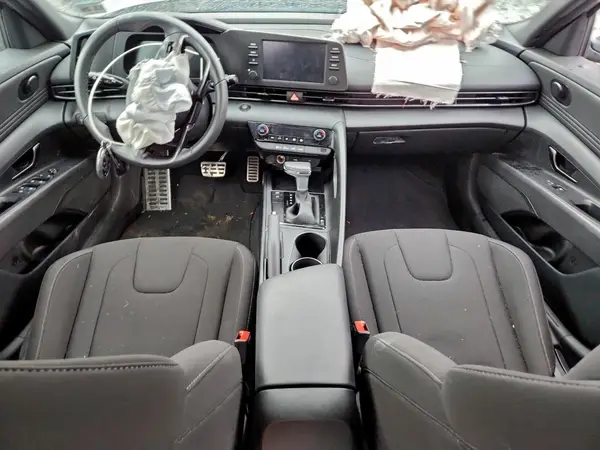 KMHLM4DG9SU874869 2025 HYUNDAI ELANTRA - Image 8
