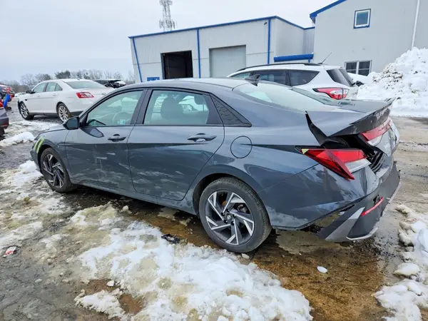 KMHLM4DG9SU874936 2025 HYUNDAI ELANTRA - Image 2