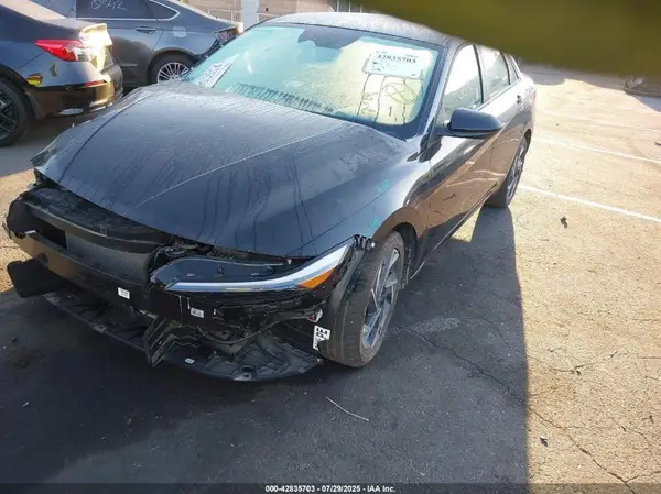 KMHLM4DG9SU875357 2025 HYUNDAI ELANTRA - Image 2