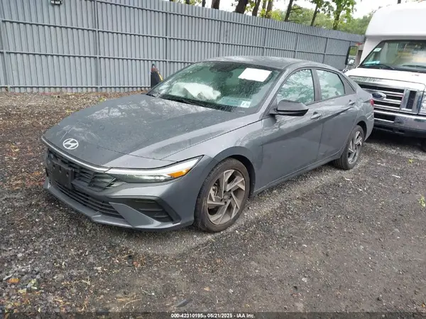 KMHLM4DG9SU876511 2025 HYUNDAI ELANTRA - Image 2