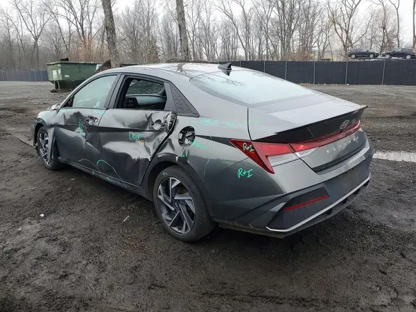 KMHLM4DG9SU887167 2025 HYUNDAI ELANTRA - Image 2