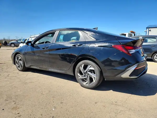 KMHLM4DG9SU887850 2025 HYUNDAI ELANTRA - Image 2