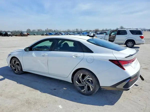 KMHLM4DG9SU891915 2025 HYUNDAI ELANTRA - Image 2