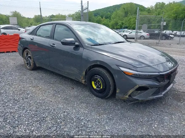KMHLM4DG9SU895317 2025 HYUNDAI ELANTRA - Image 1