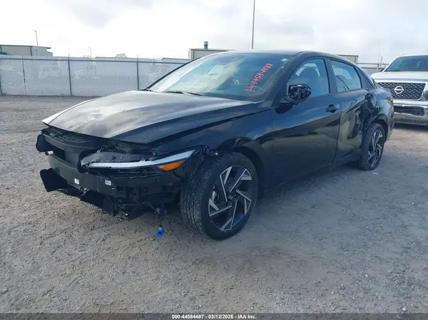 KMHLM4DG9SU895527 2025 HYUNDAI ELANTRA - Image 2