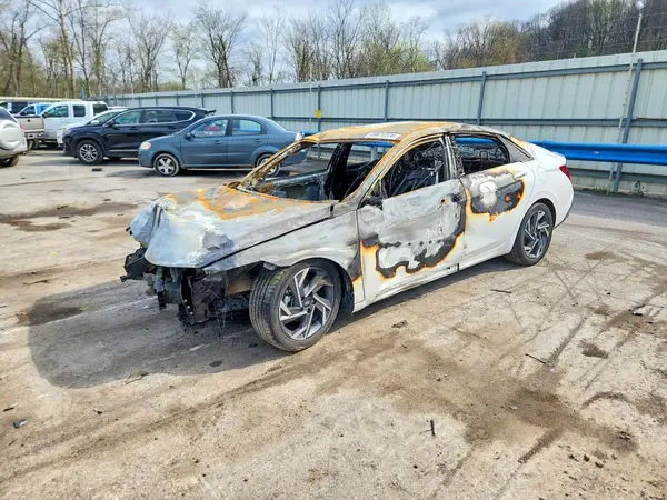KMHLM4DG9SU905683 2025 HYUNDAI ELANTRA - Image 1