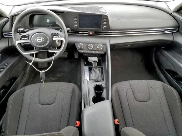KMHLM4DG9SU921687 2025 HYUNDAI ELANTRA - Image 8
