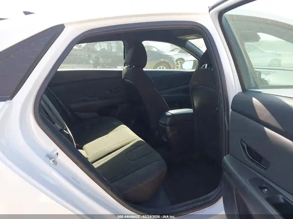 KMHLM4DG9SU923505 2025 HYUNDAI ELANTRA - Image 8