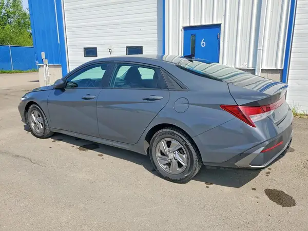 KMHLM4DG9SU924864 2025 HYUNDAI ELANTRA - Image 2