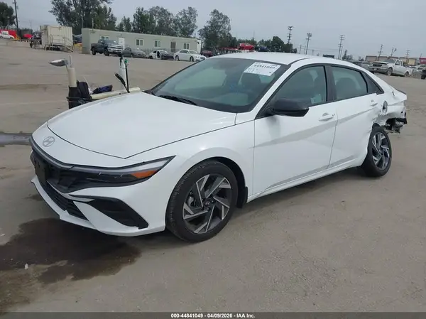 KMHLM4DG9SU957508 2025 HYUNDAI ELANTRA - Image 2