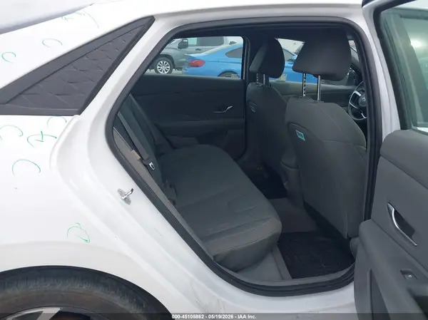 KMHLM4DG9SU963647 2025 HYUNDAI ELANTRA - Image 8