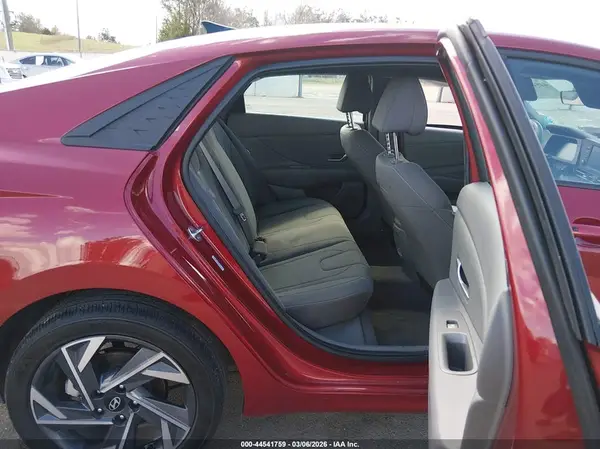 KMHLM4DG9SU965219 2025 HYUNDAI ELANTRA - Image 8