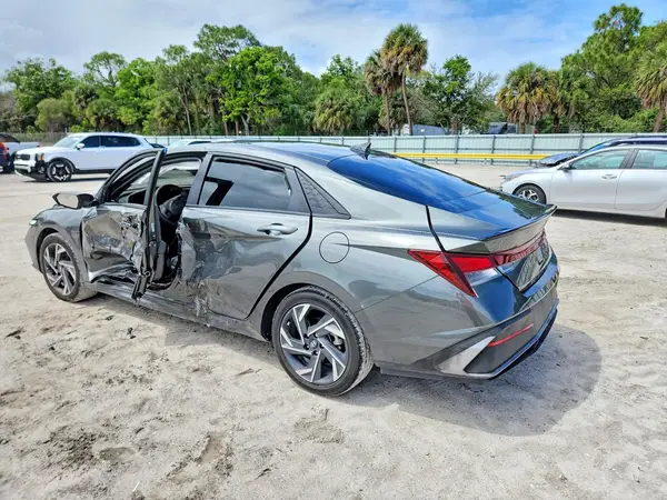 KMHLM4DG9SU970145 2025 HYUNDAI ELANTRA - Image 2