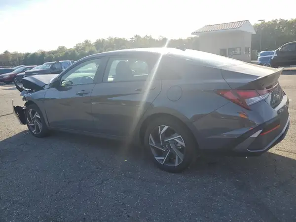 KMHLM4DG9SU975412 2025 HYUNDAI ELANTRA - Image 2