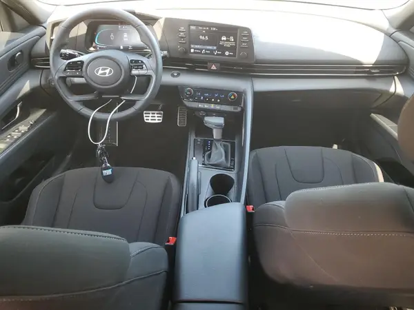 KMHLM4DG9SU984143 2025 HYUNDAI ELANTRA - Image 8