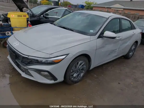 KMHLM4DG9SU992985 2025 HYUNDAI ELANTRA - Image 2