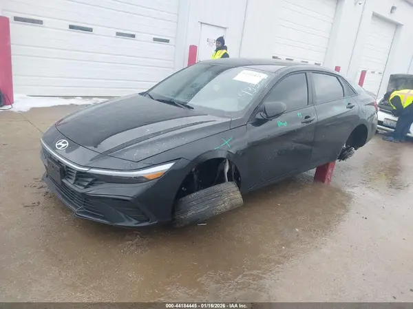KMHLM4DG9SU994090 2025 HYUNDAI ELANTRA - Image 2