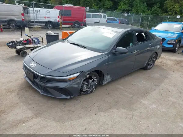 KMHLM4DG9SU995045 2025 HYUNDAI ELANTRA - Image 2