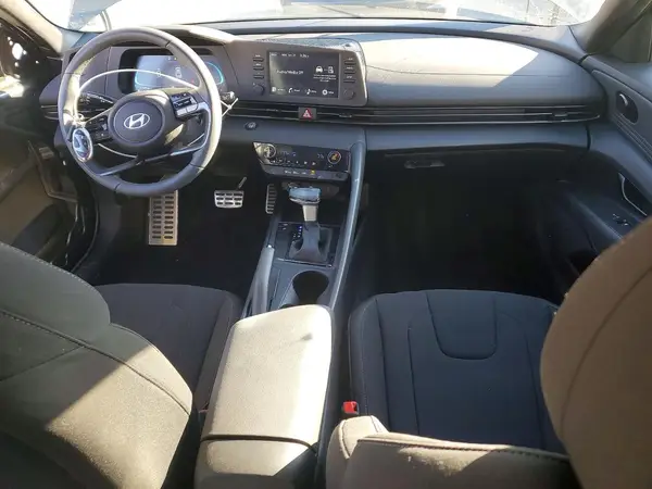 KMHLM4DG9SU999869 2025 HYUNDAI ELANTRA - Image 8