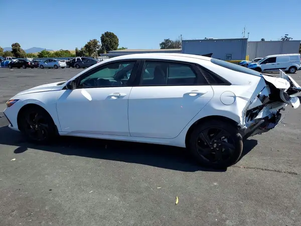 KMHLM4DG9TU179227 2026 HYUNDAI ELANTRA - Image 2