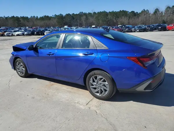 KMHLM4DGXRU636720 2024 HYUNDAI ELANTRA - Image 2
