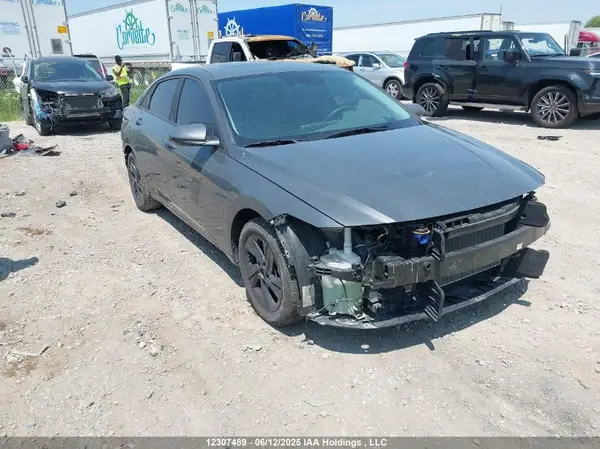 KMHLM4DGXRU649323 2024 HYUNDAI ELANTRA - Image 1
