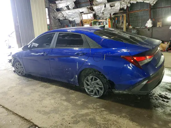 KMHLM4DGXRU655705 2024 HYUNDAI ELANTRA - Image 2