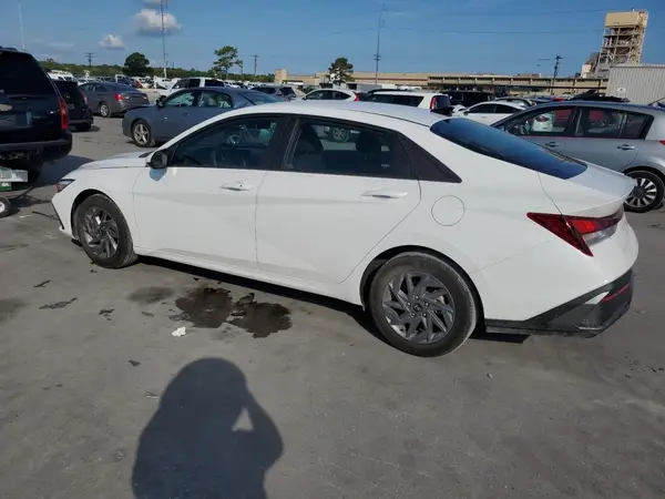 KMHLM4DGXRU655851 2024 HYUNDAI ELANTRA - Image 2