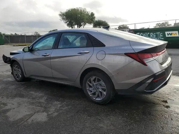 KMHLM4DGXRU656644 2024 HYUNDAI ELANTRA - Image 2