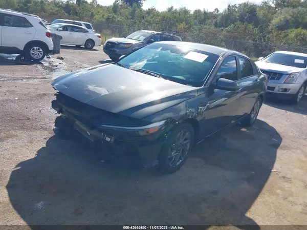 KMHLM4DGXRU658894 2024 HYUNDAI ELANTRA - Image 2