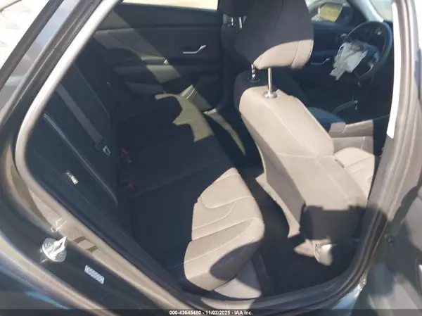 KMHLM4DGXRU658894 2024 HYUNDAI ELANTRA - Image 8