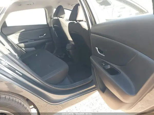 KMHLM4DGXRU658930 2024 HYUNDAI ELANTRA - Image 8