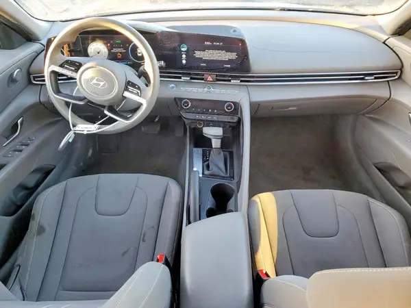 KMHLM4DGXRU659799 2024 HYUNDAI ELANTRA - Image 8