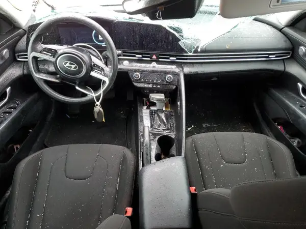 KMHLM4DGXRU665585 2024 HYUNDAI ELANTRA - Image 8