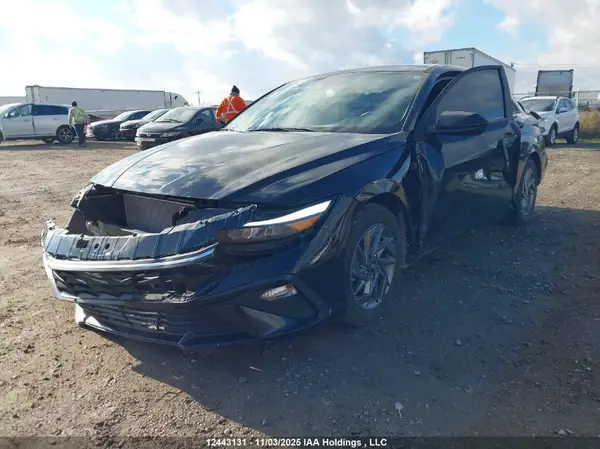 KMHLM4DGXRU667840 2024 HYUNDAI ELANTRA - Image 2