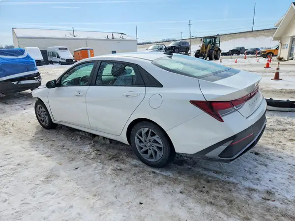 KMHLM4DGXRU668731 2024 HYUNDAI ELANTRA - Image 2