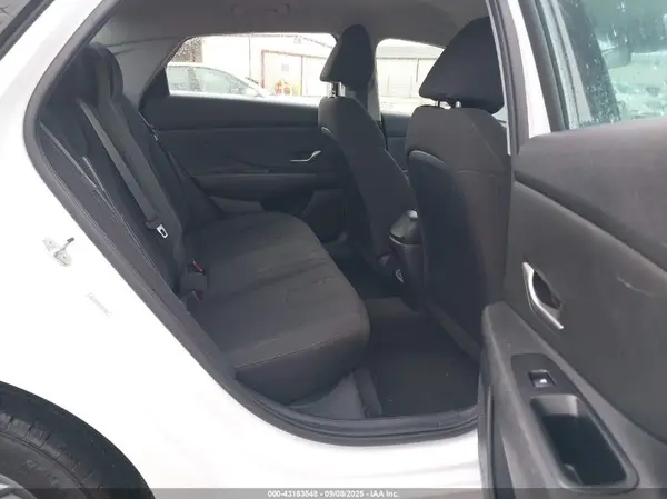 KMHLM4DGXRU675193 2024 HYUNDAI ELANTRA - Image 8