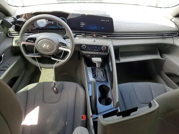 KMHLM4DGXRU686114 2024 HYUNDAI ELANTRA - Image 8