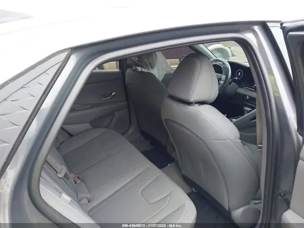 KMHLM4DGXRU688543 2024 HYUNDAI ELANTRA - Image 8