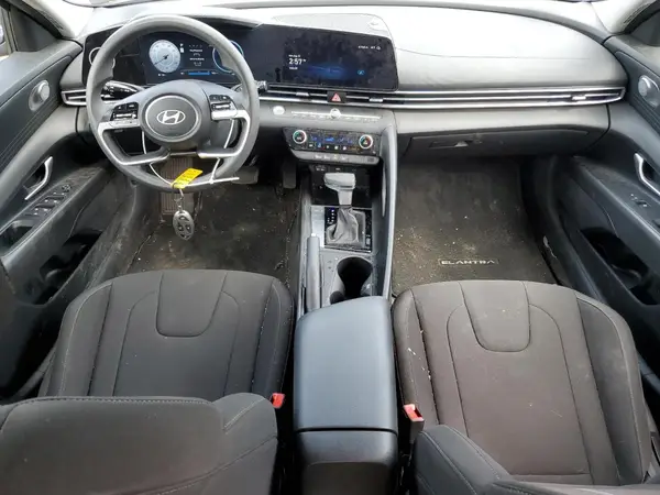 KMHLM4DGXRU689952 2024 HYUNDAI ELANTRA - Image 8
