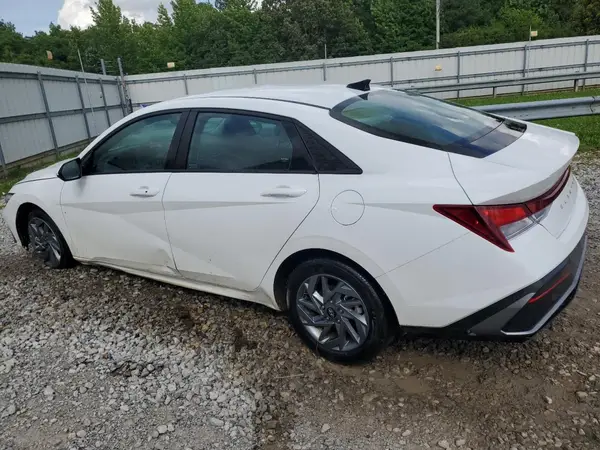 KMHLM4DGXRU694455 2024 HYUNDAI ELANTRA - Image 2