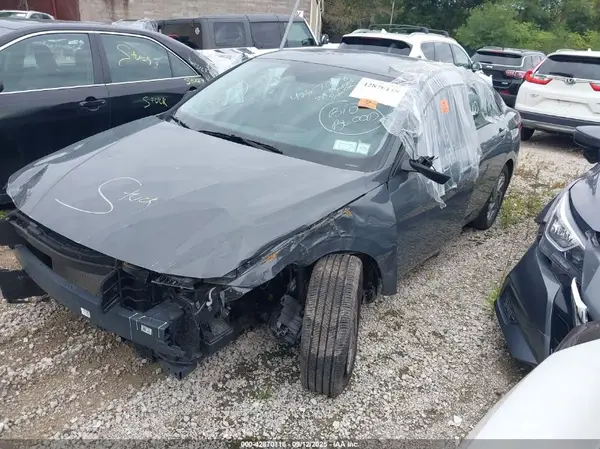 KMHLM4DGXRU696920 2024 HYUNDAI ELANTRA - Image 2