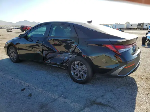 KMHLM4DGXRU697873 2024 HYUNDAI ELANTRA - Image 2