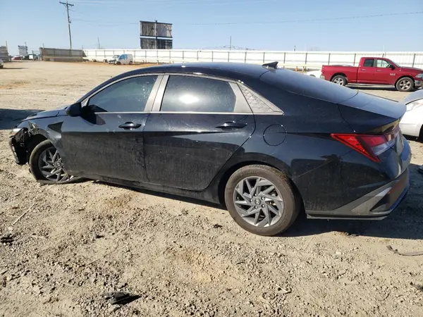 KMHLM4DGXRU697923 2024 HYUNDAI ELANTRA - Image 2