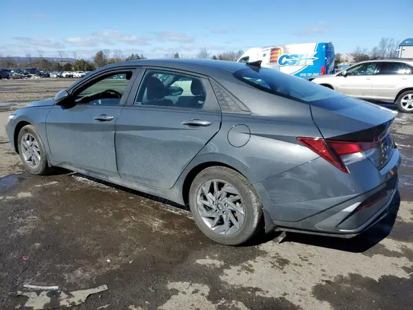 KMHLM4DGXRU698666 2024 HYUNDAI ELANTRA - Image 2
