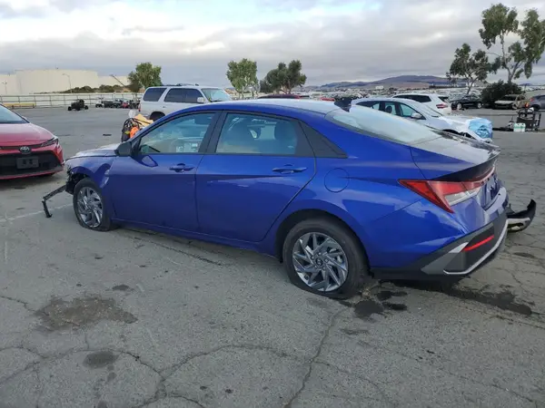 KMHLM4DGXRU699574 2024 HYUNDAI ELANTRA - Image 2
